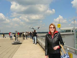 Nicole am Flughafen Dsseldorf International
