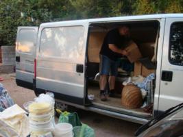 Fred ld die Sachspenden aus