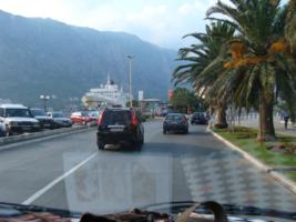 Wir folgen Svetlana zum Termin mit der Stadtverwaltung